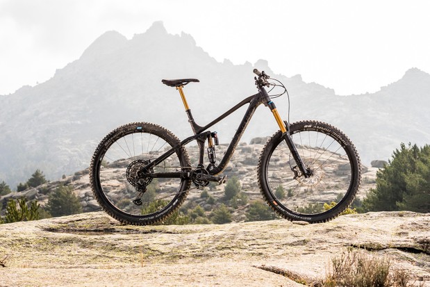 10 Best Enduro Mountain Bikes 2024 &#8211; Enjoy Mountain Biking at Its Best