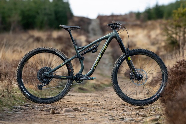 10 Best Enduro Mountain Bikes 2024 &#8211; Enjoy Mountain Biking at Its Best