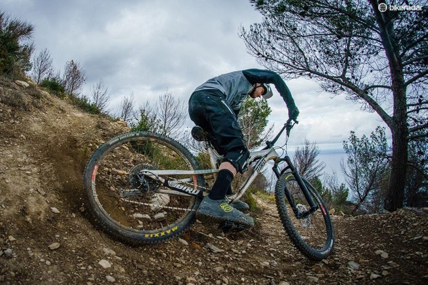 10 Best Enduro Mountain Bikes 2024 &#8211; Enjoy Mountain Biking at Its Best