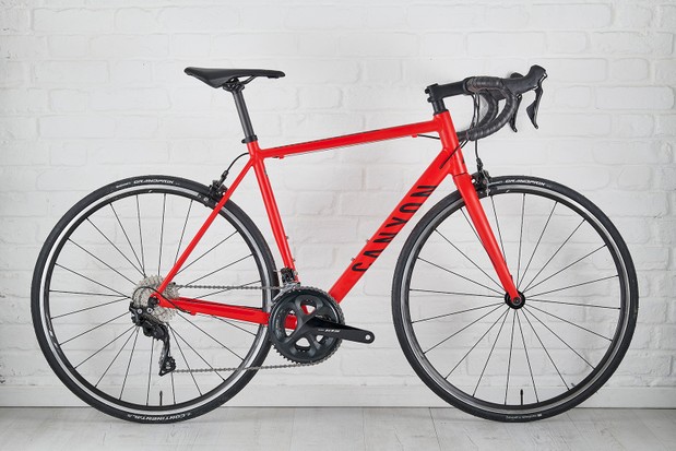 Best Road Bike Under £1,000 For 2023: 26 Top-Rated Options