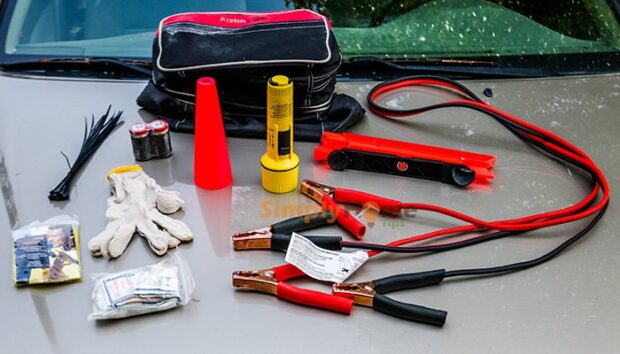 Best Emergency &#038; Roadside-Assistant Car Tools Kit