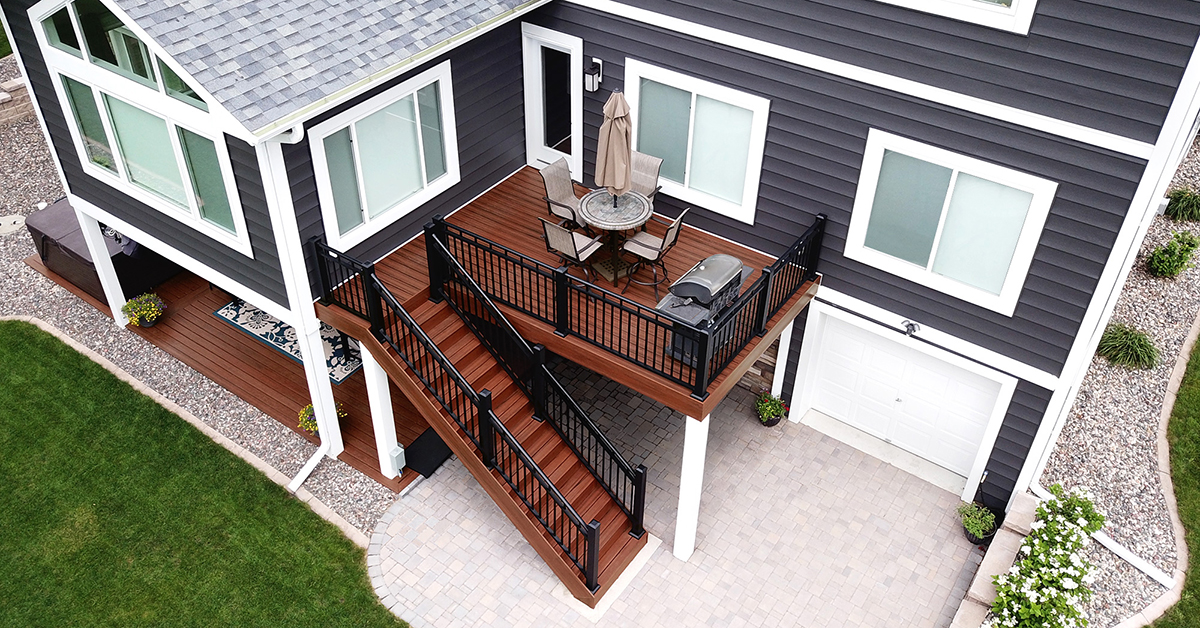 Your Guide to Renovating Your Home Deck: 4 Things to Consider (2024)