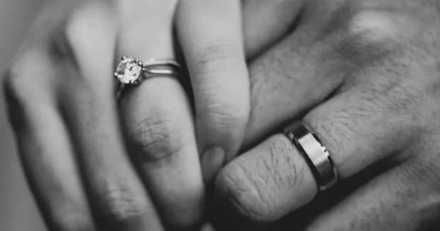 Making It Yours: What to Engrave on Your Unique Engagement Ring