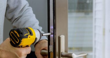 Common Door Lock Problems ─ Causes and Fixes