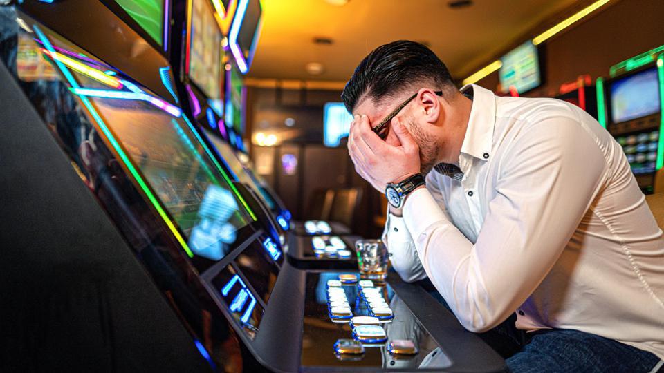 Top Excuses Gamblers Make to Keep Playing (And Why They’re Nonsense)