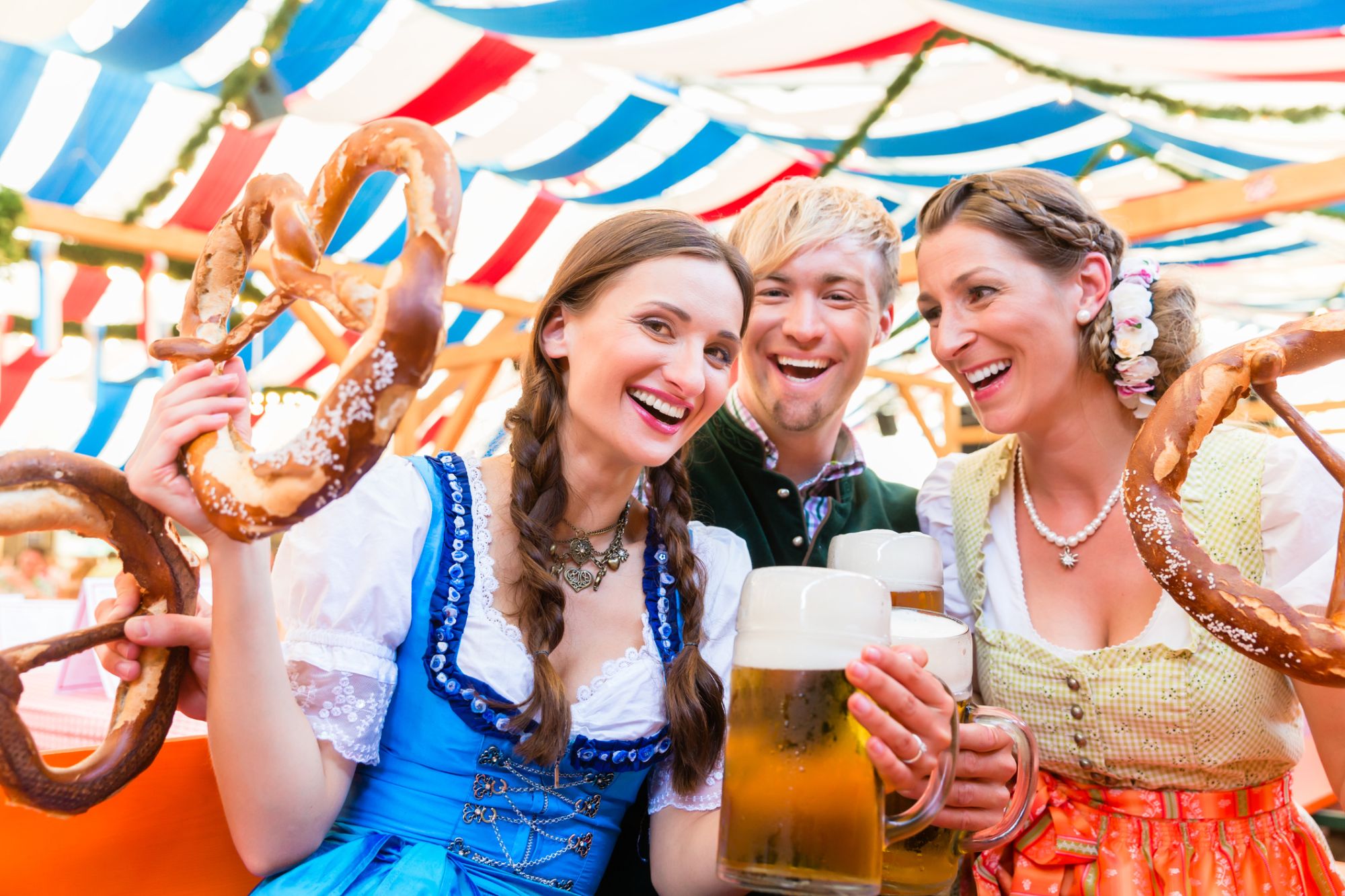 How to Avoid the Tourist Traps and Party Like a Local in Munich 2024